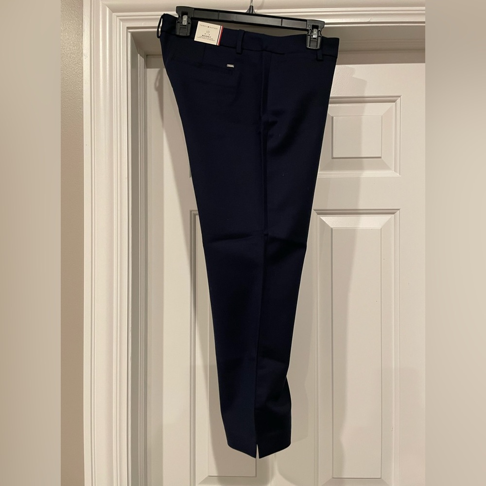 NWT Tommy Hilfiger waverly navy stretch capri size 10